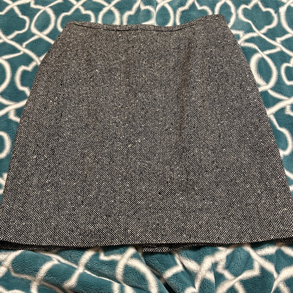 Liz Claiborne | Tweed Wool Pencil mini skirt | Size: 8